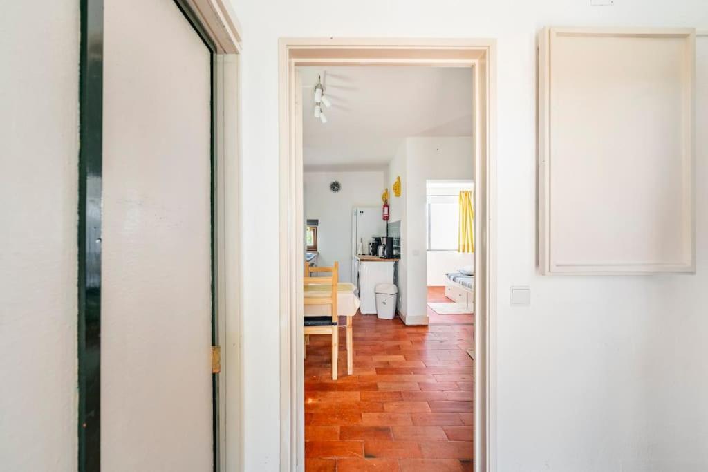 Sunny Villa With Golf Front View Βιλαμούρα Εξωτερικό φωτογραφία