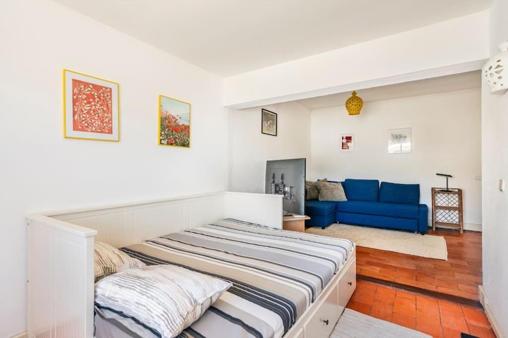 Sunny Villa With Golf Front View Βιλαμούρα Εξωτερικό φωτογραφία