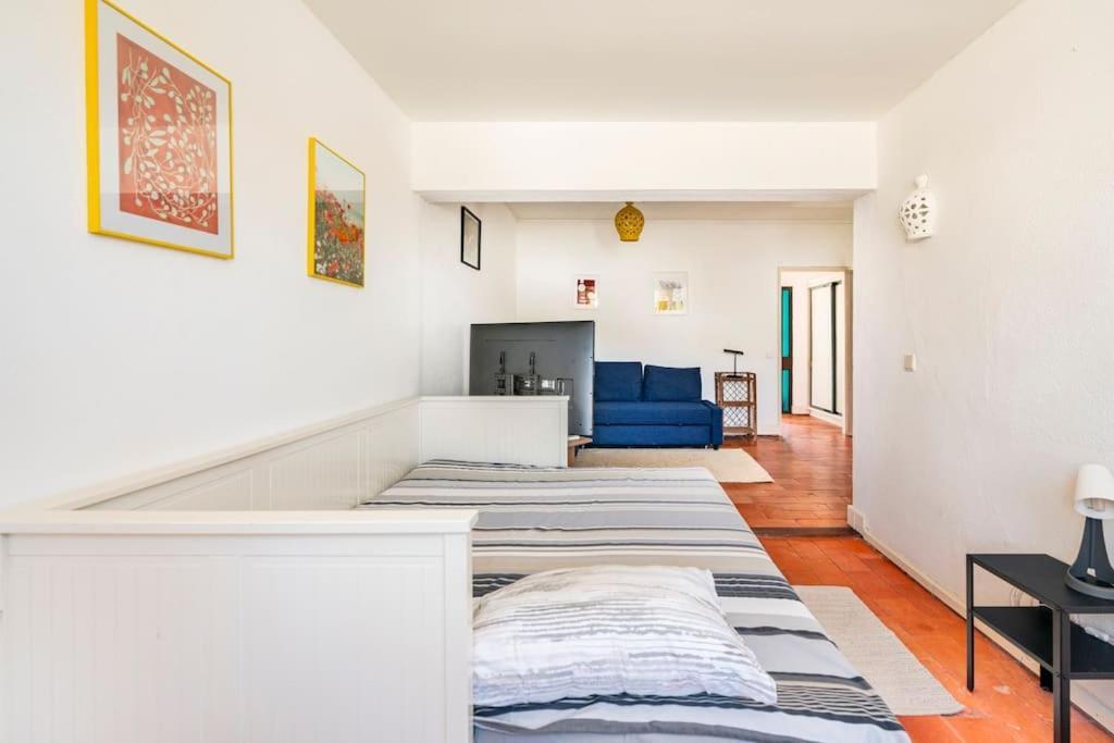 Sunny Villa With Golf Front View Βιλαμούρα Εξωτερικό φωτογραφία