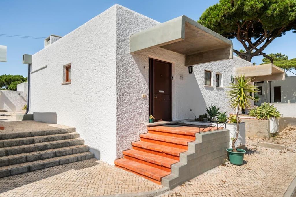 Sunny Villa With Golf Front View Βιλαμούρα Εξωτερικό φωτογραφία